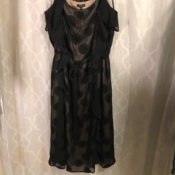 Sheer Ruffle Dress Lined Keyhole - Picture 4 of 8